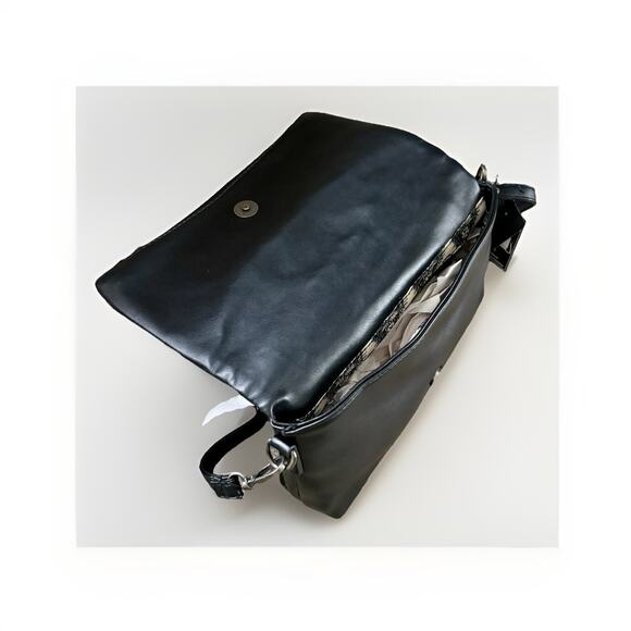 ED HARDY Love Kills Slowly BLK Rhinestone XBODY CLUTCH Rose Y2K Tattoo Skull - Picture 8 of 16